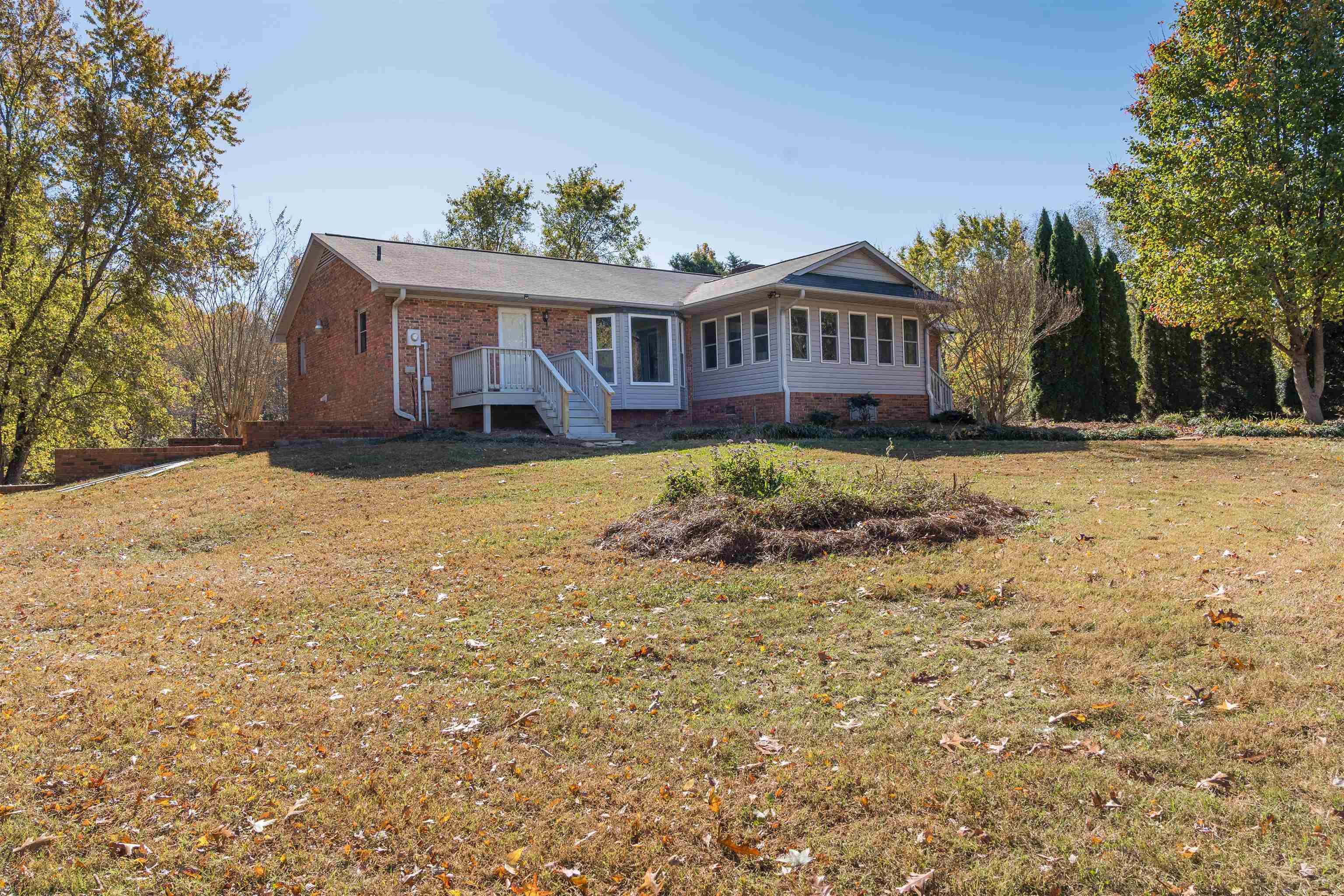 360 State Rd S-42-1944 Chesnee, SC 29323 - Photo 5 of 34 Gallery Image 5