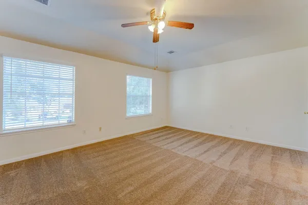 a view of empty room with window