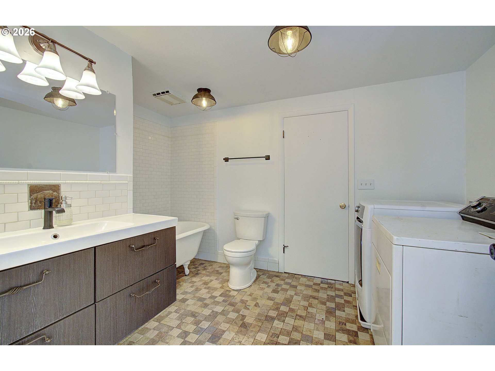 19432 Northeast Mattson Road Brush Prairie, WA 98606 - Photo 17 of 47 Bedroom, Primary