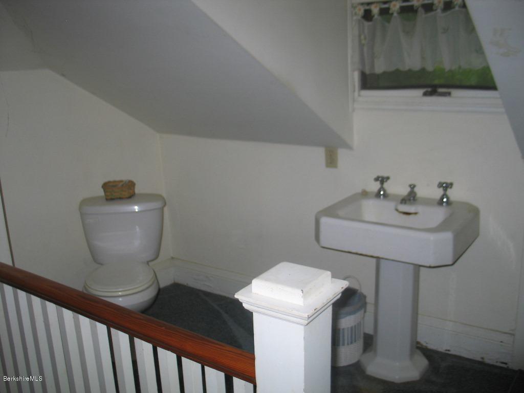 352 North Hoosac Road Williamstown, MA 01267 - Photo 11 of 12 Half bath