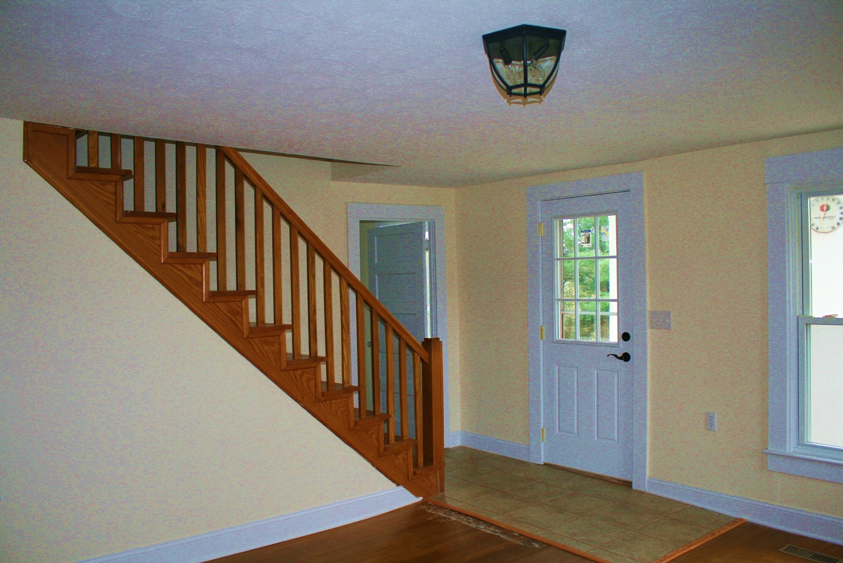 918 Matthews Road Ronceverte, WV 24970 - Photo 9 of 19 Gallery Image 9