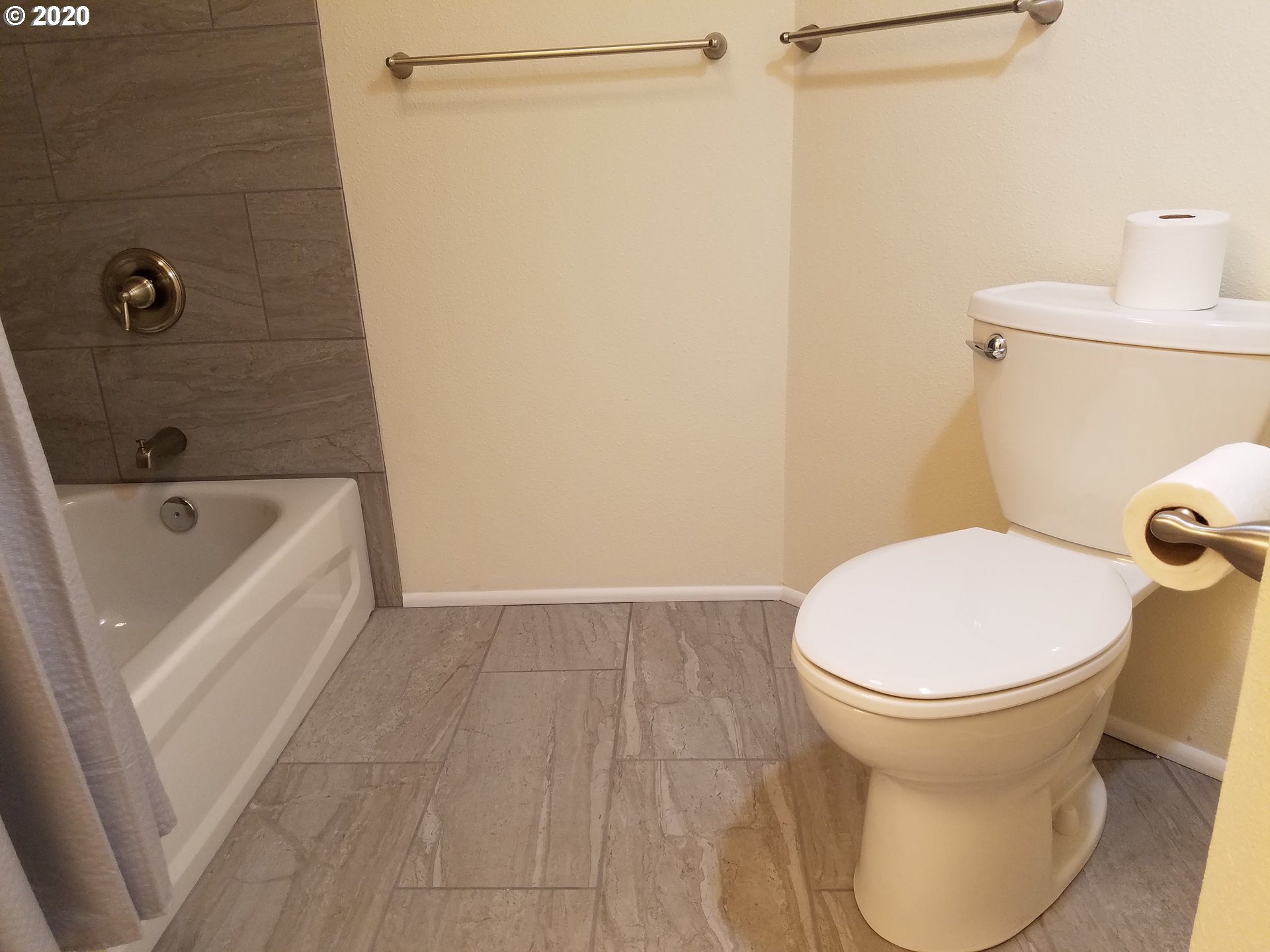 2720 E Street Springfield, OR 97477 - Photo 12 of 22