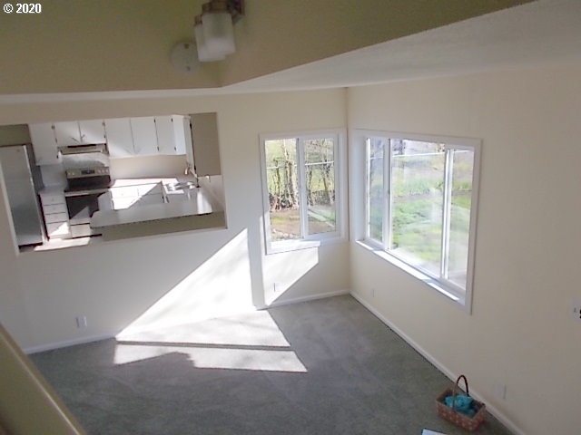 2720 E Street Springfield, OR 97477 - Photo 13 of 22