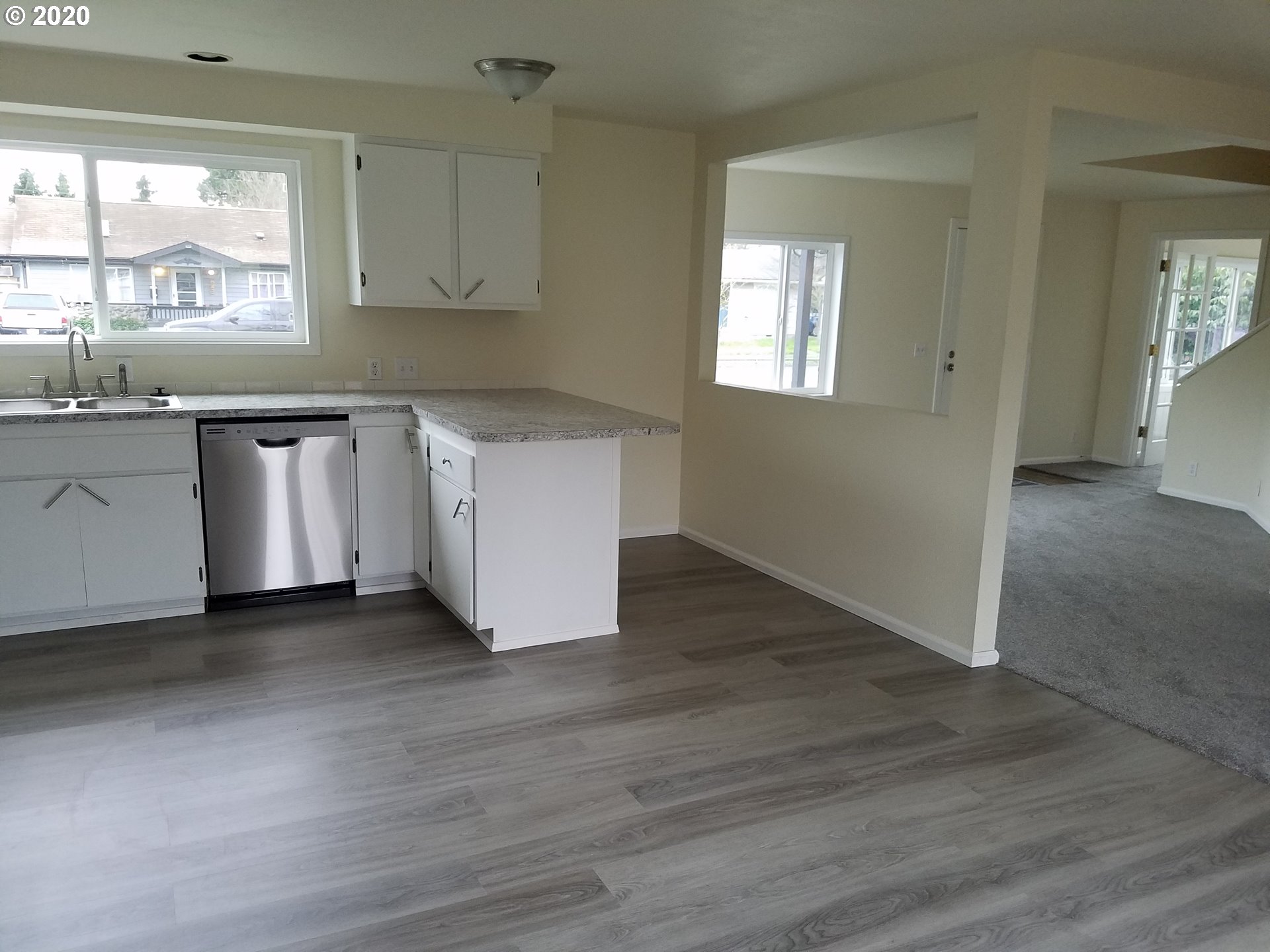 2720 E Street Springfield, OR 97477 - Photo 3 of 22