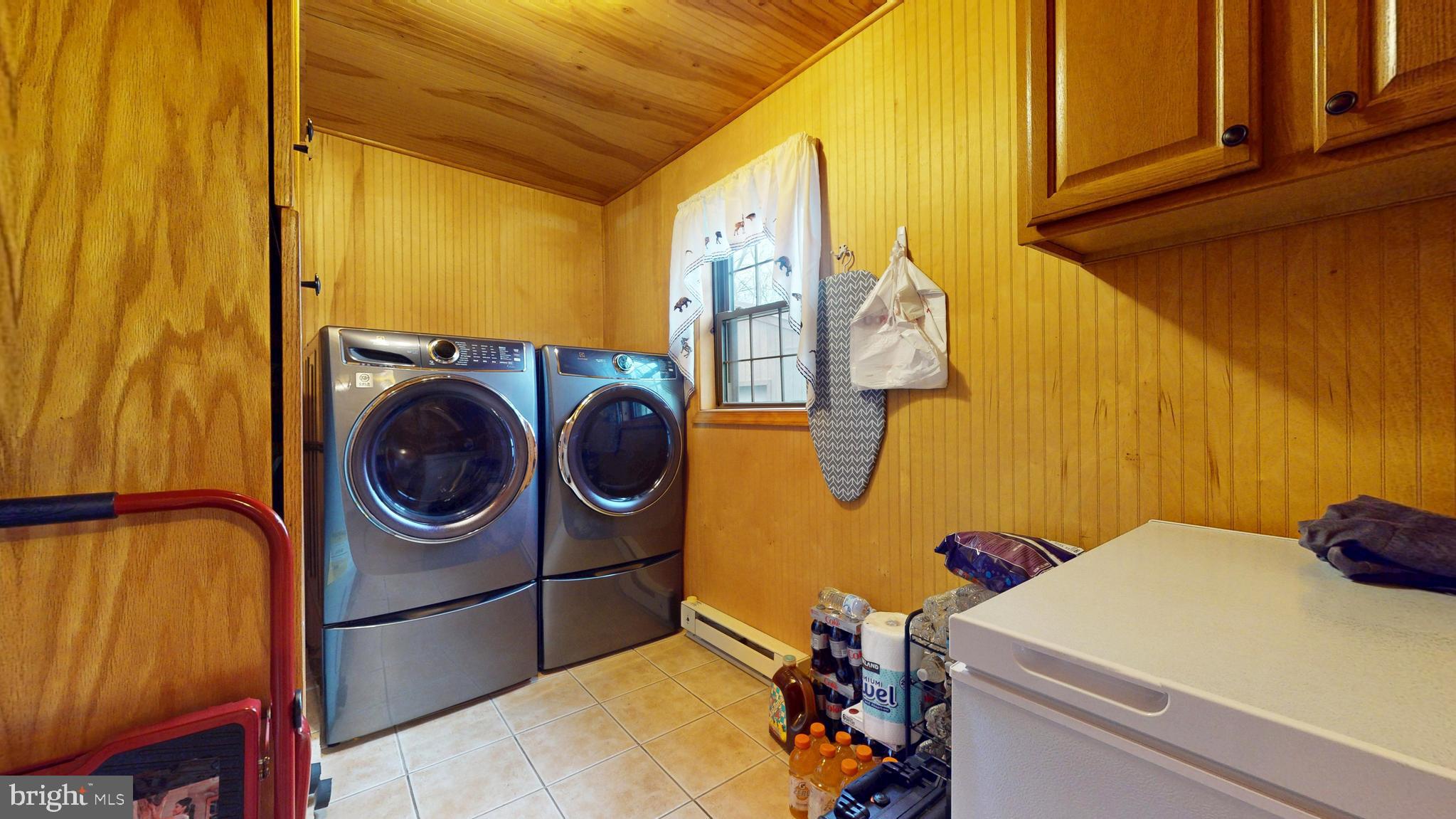 853 Clarks Landing Road Egg Harbor City, NJ 08215 - Photo 39 of 62 a utility room with dryer and washer