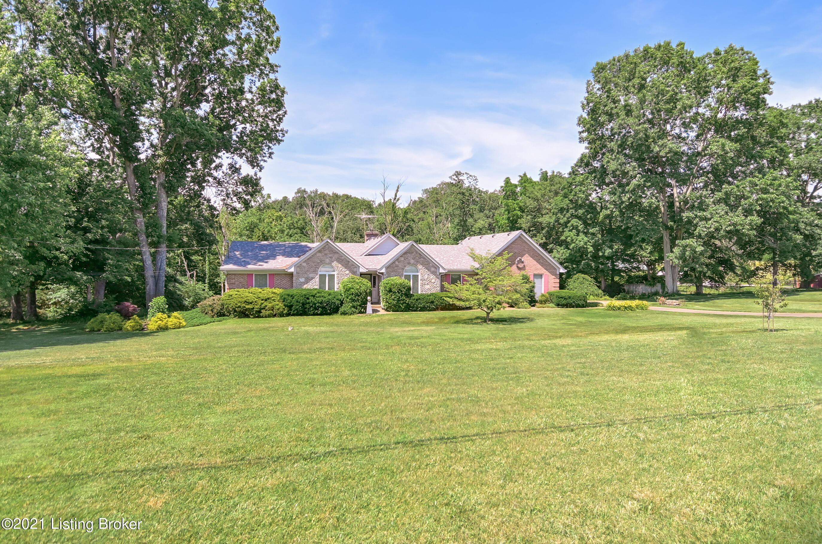 710 West Laurel River Road Shepherdsville, KY 40165 - Photo 2 of 49 710WLaurelRiverRd-2