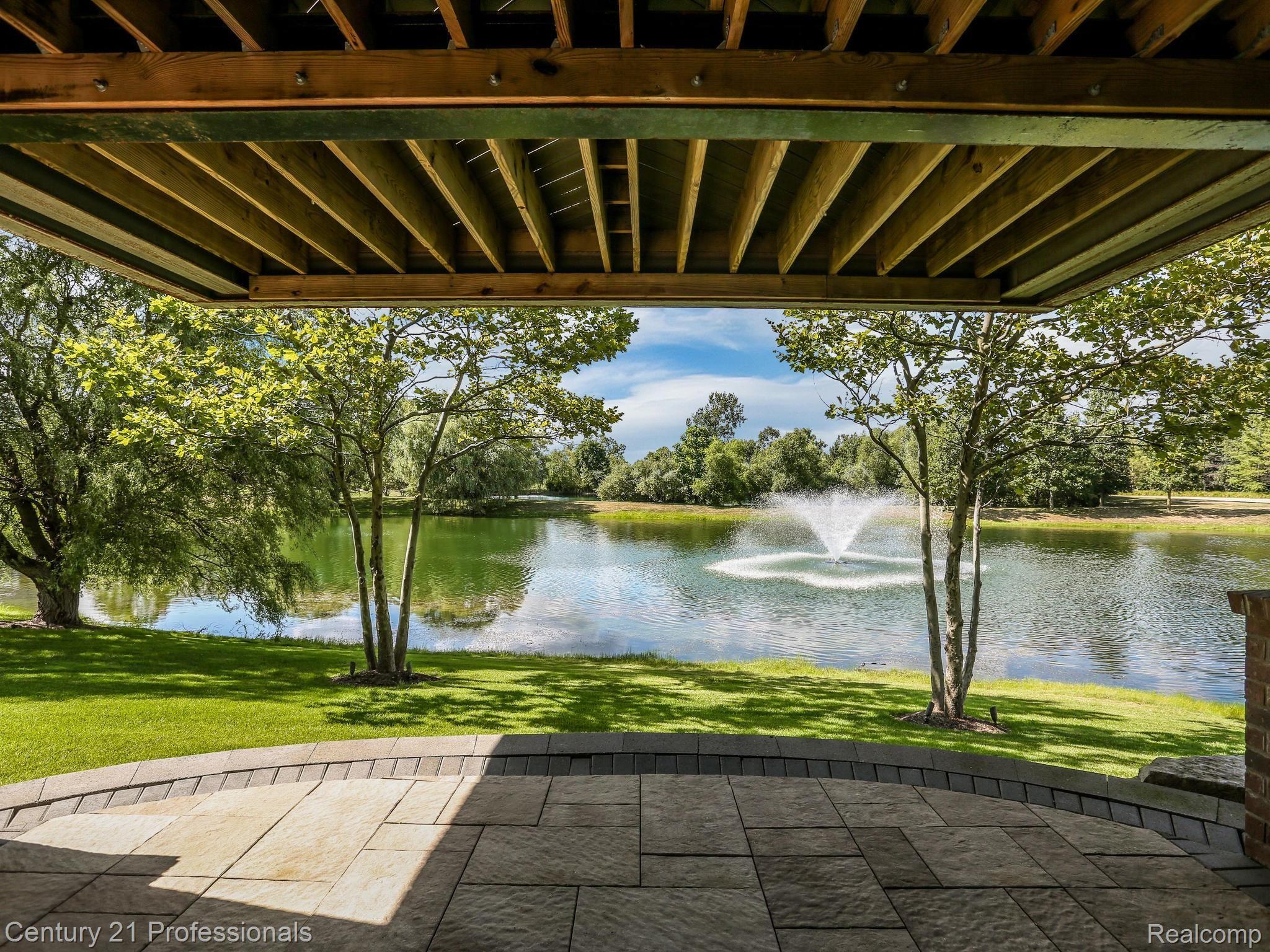 2744 North Addison Circle Rochester, MI 48306 - Photo 47 of 62 2744 S Addison Cir Rochester-056-057-2744 Addison circle south-MLS_Size.jpg