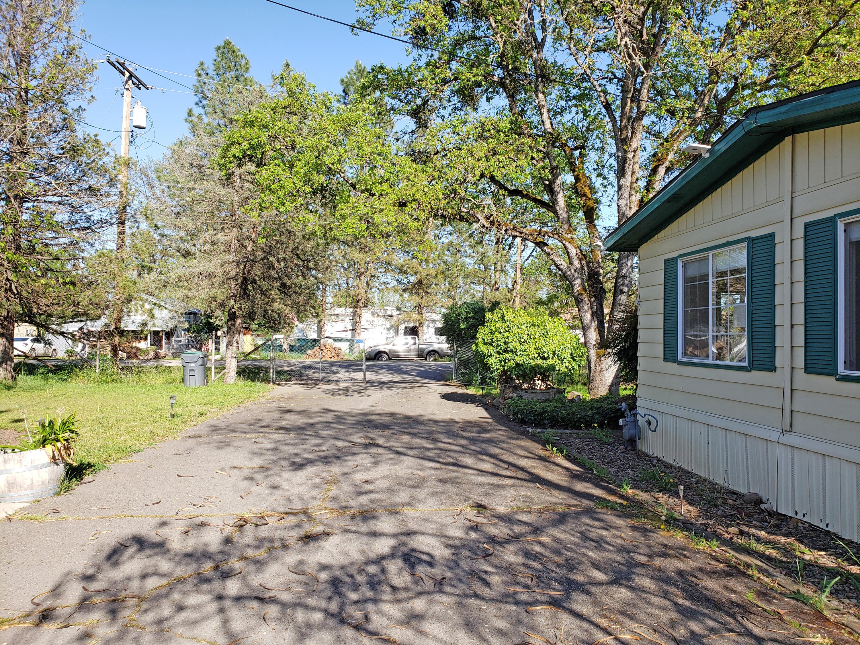 6363 Harold Road Central Point, OR 97502 - Photo 36 of 37 20260424_171007