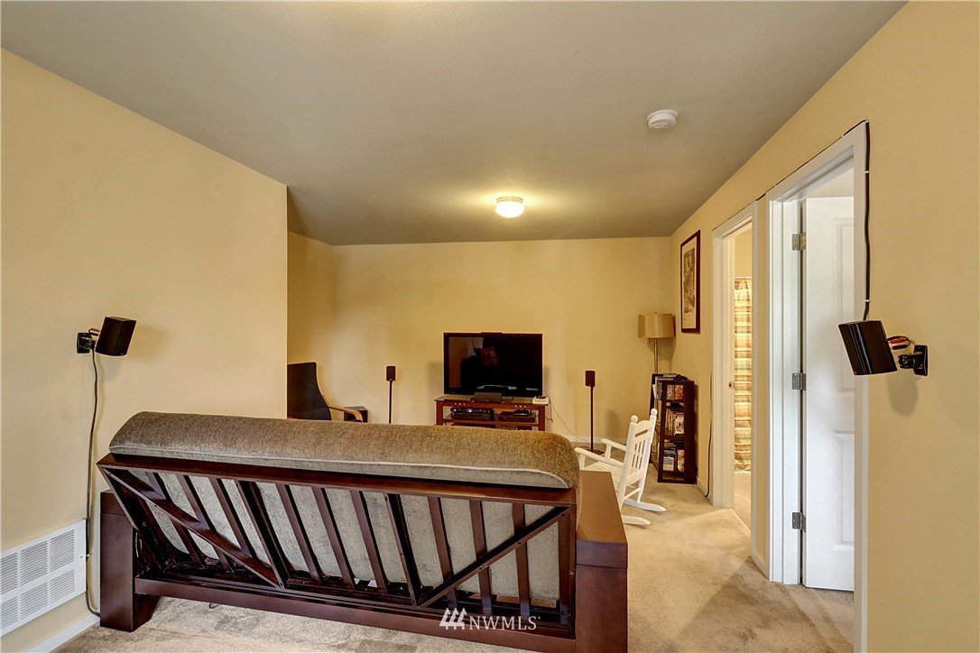 16401 2nd Park Southeast Bothell, WA 98012 - Photo 12 of 25 Gallery Image 12