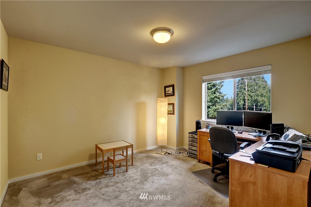 16401 2nd Park Southeast Bothell, WA 98012 - Photo 16 of 25 Gallery Image 16