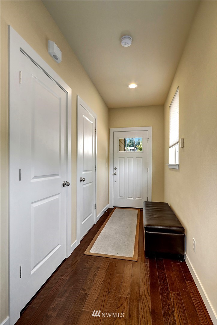 16401 2nd Park Southeast Bothell, WA 98012 - Photo 3 of 25 Gallery Image 3