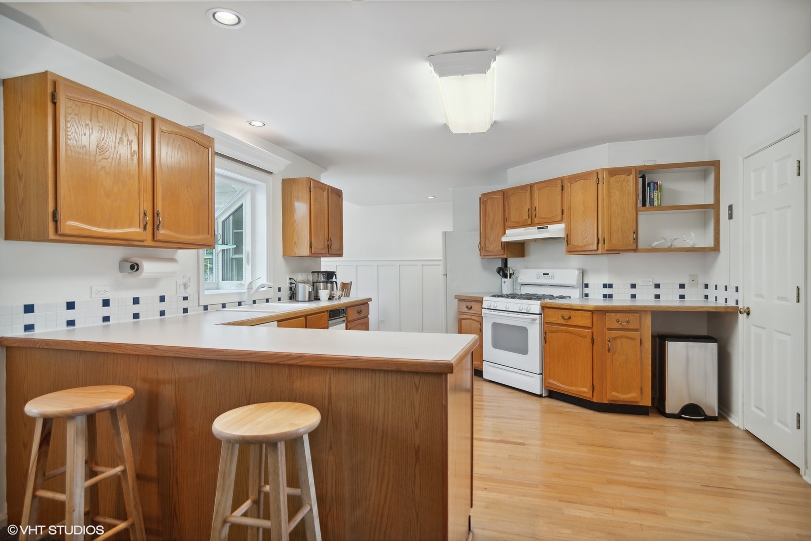 1125 Bristol Trail Road Lake Zurich, IL 60047 - Photo 5 of 26 Gallery Image 5