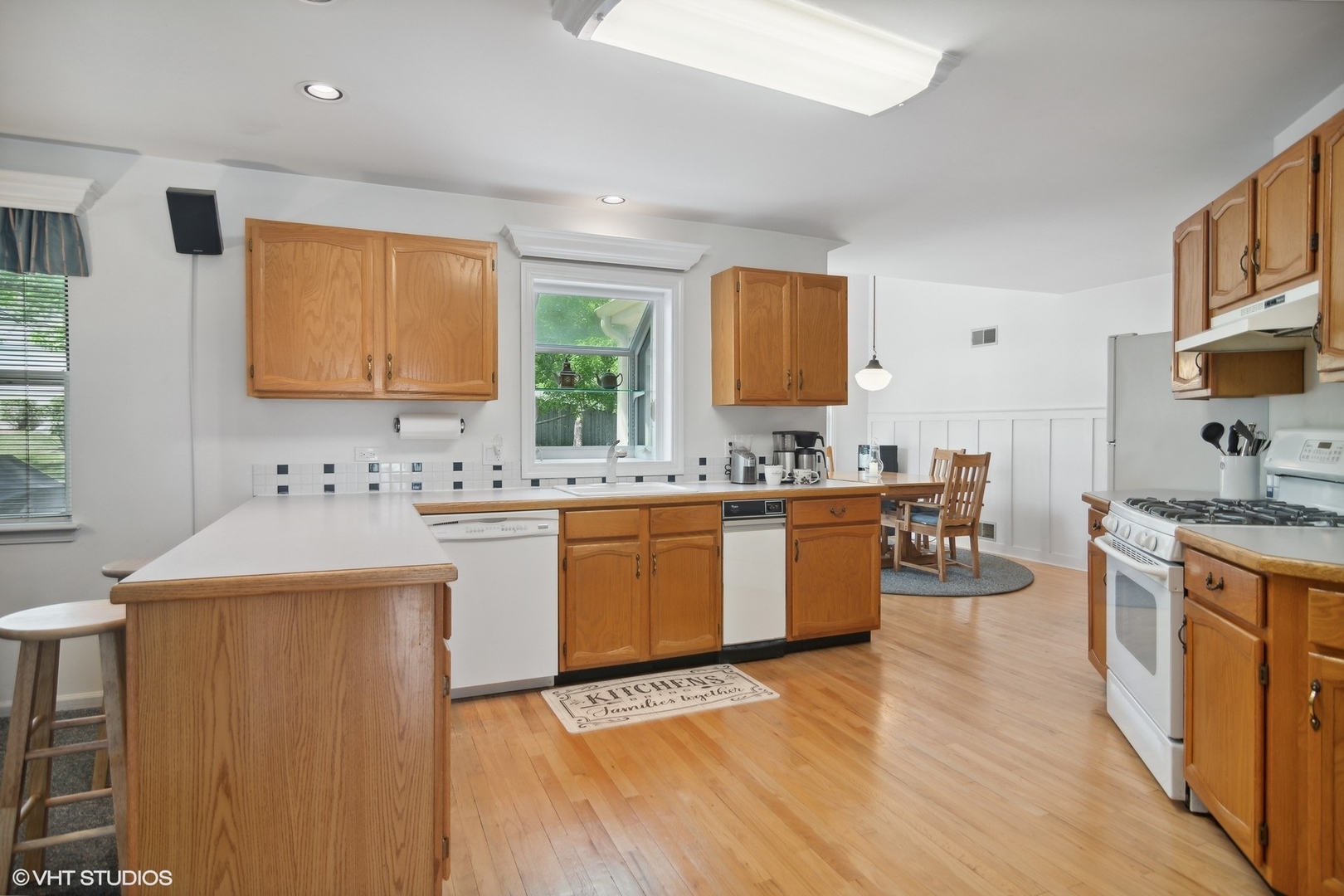 1125 Bristol Trail Road Lake Zurich, IL 60047 - Photo 6 of 26 Gallery Image 6