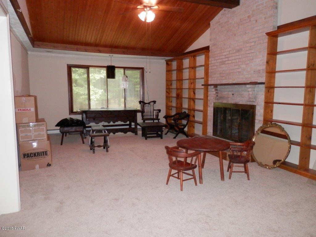 197 Rowland Road Greeley, PA 18425 - Photo 6 of 14 P9211924
