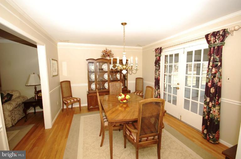 7037 Long View Road Columbia, MD 21044 - Photo 16 of 24 Dining Room