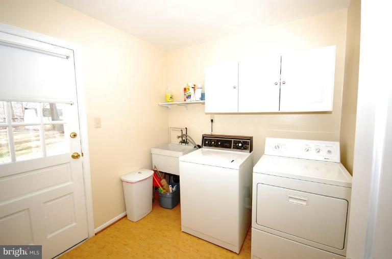 7037 Long View Road Columbia, MD 21044 - Photo 20 of 24 Laundry Area 1