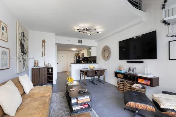 $4,300 | 3339 Virginia Street, Unit 311, Miami, FL 33133