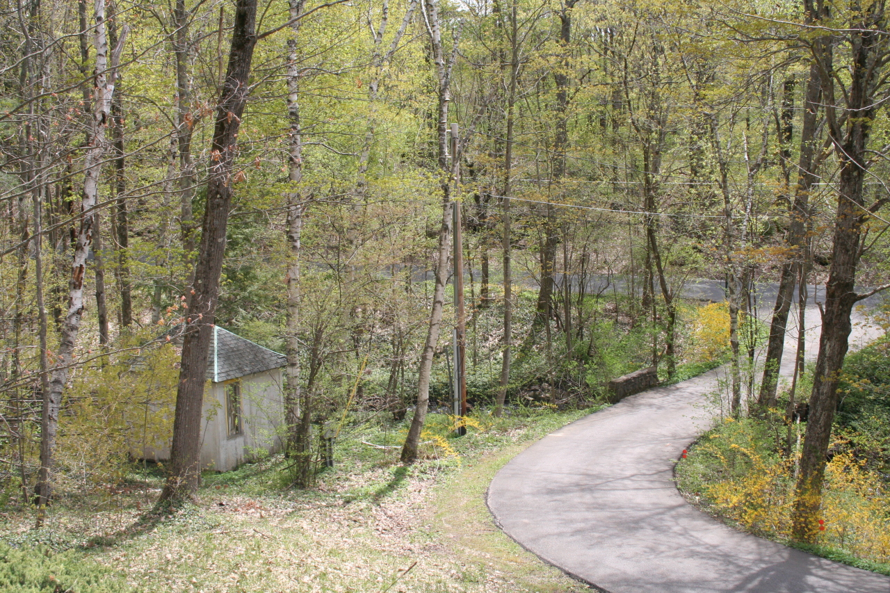 2 Sawmill Road Stockbridge, MA 01262 - Photo 21 of 22 approach