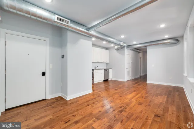 $1,950 | 6090 Drexel Road, Unit 4, Philadelphia, PA 19131