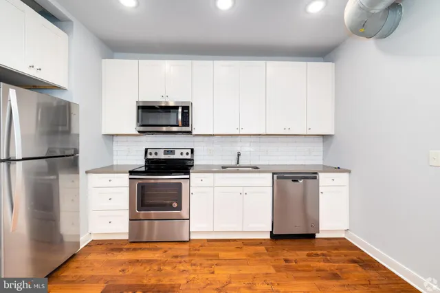 $1,950 | 6090 Drexel Road, Unit 4, Philadelphia, PA 19131