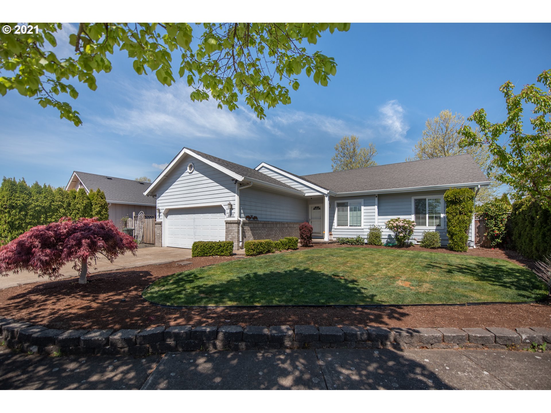 6011 Pine Ridge Place Eugene, OR 97402 - Photo 1 of 27 Gallery Image 1