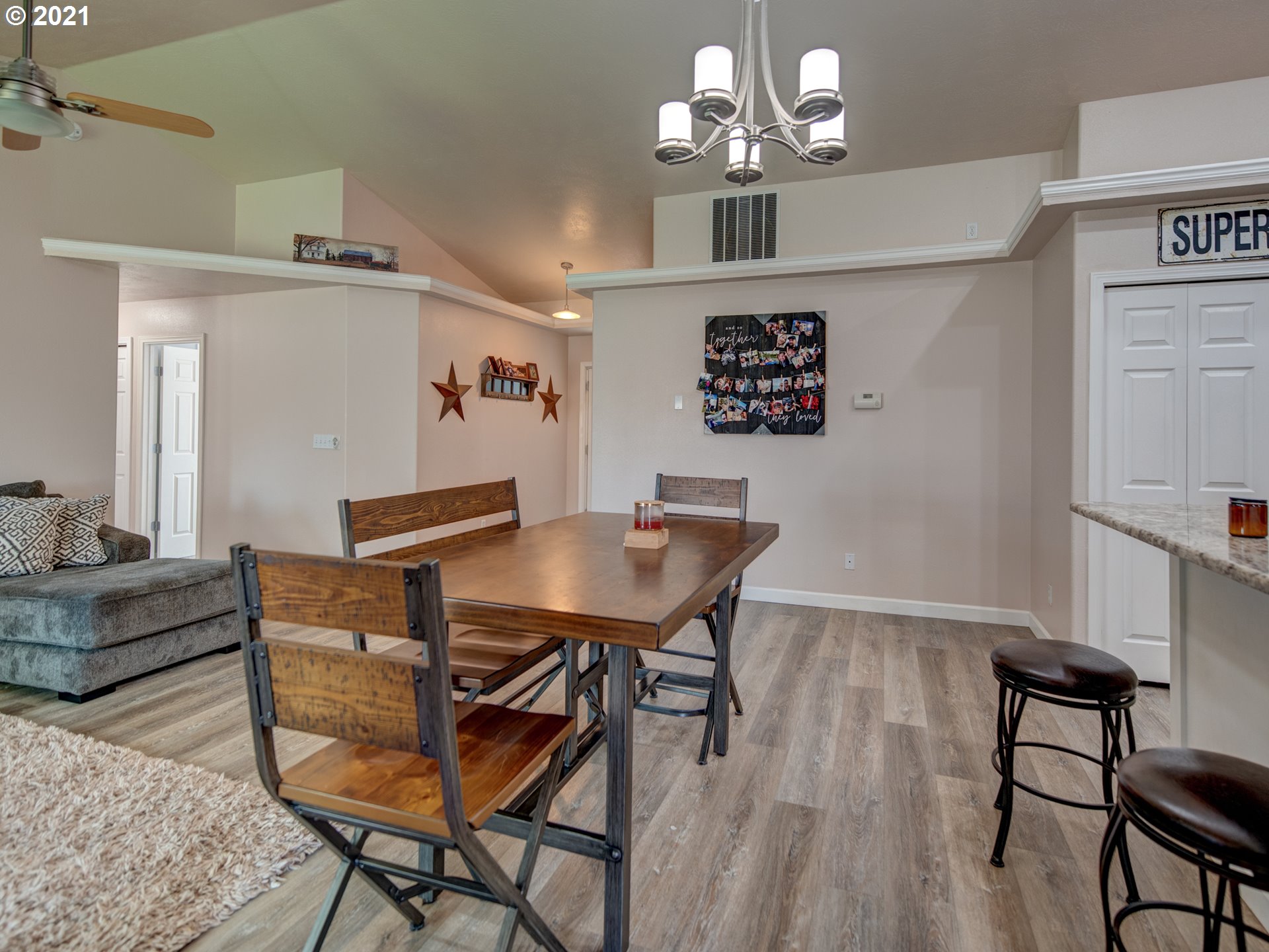 6011 Pine Ridge Place Eugene, OR 97402 - Photo 12 of 27 Gallery Image 12