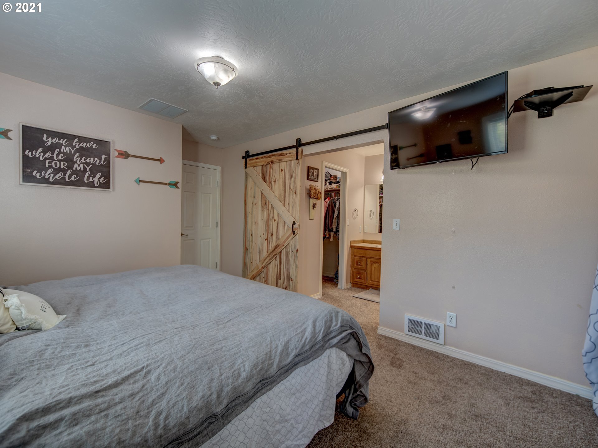6011 Pine Ridge Place Eugene, OR 97402 - Photo 17 of 27 Gallery Image 17