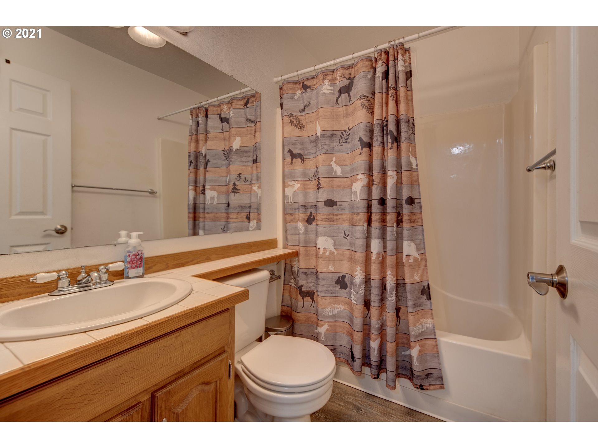 6011 Pine Ridge Place Eugene, OR 97402 - Photo 22 of 27 Gallery Image 22