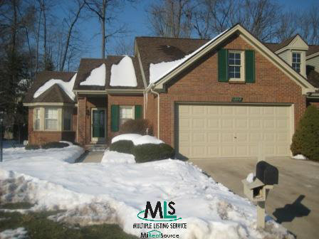 1222 Valley Circle Rochester, MI 48309 - Photo 1 of 12 492033.JPG