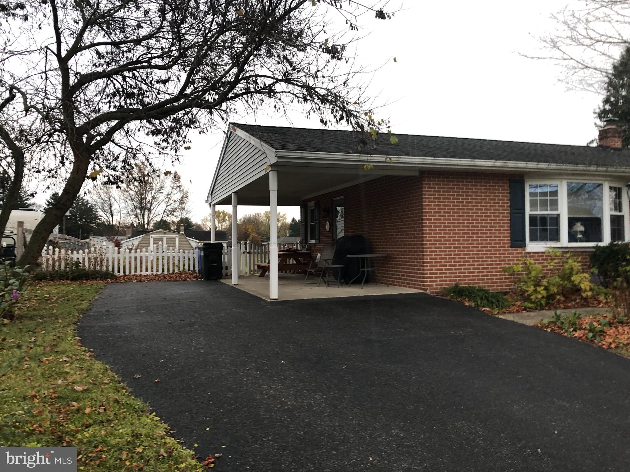 2440 Ramblewood Road York, PA 17408 - Photo 3 of 27 Gallery Image 3