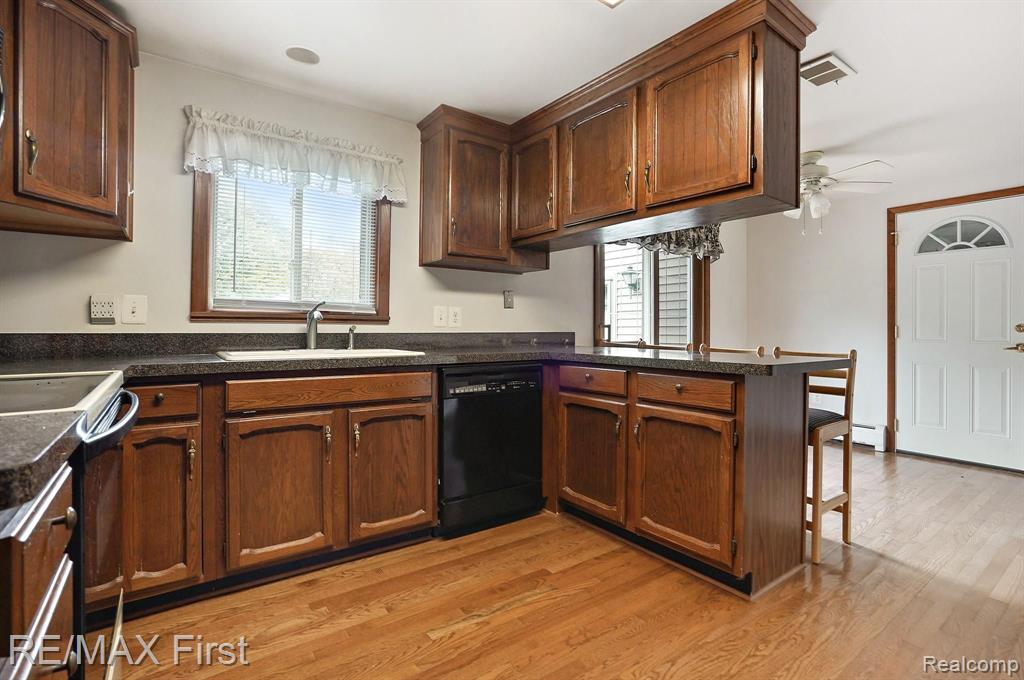 311 Nevada Avenue Rochester Hills, MI 48309 - Photo 13 of 28