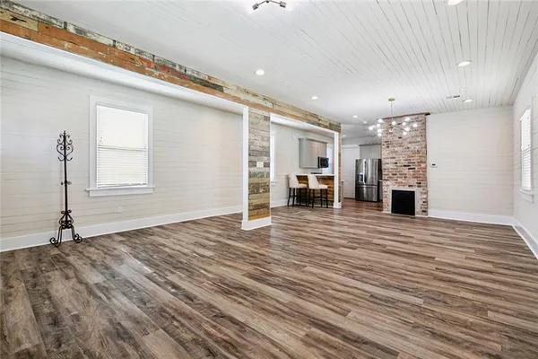 $299,000 | 410 Newton Street, Gretna, LA 70053