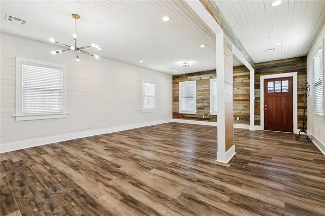 $299,000 | 410 Newton Street, Gretna, LA 70053