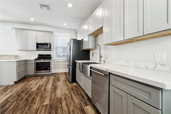 $299,000 | 410 Newton Street, Gretna, LA 70053