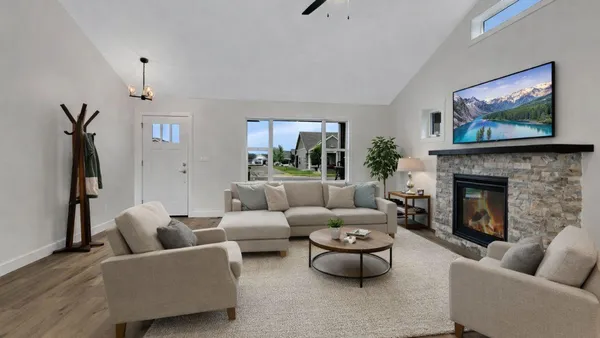 $399,900 | 1928 Sandstone Loop South, Sartell, MN 56377