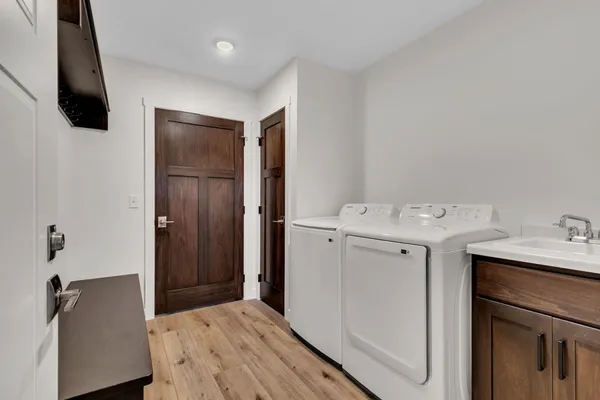 $399,900 | 1928 Sandstone Loop South, Sartell, MN 56377