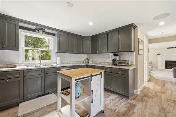 $900,000 | 23 Club House Drive, Pocasset, MA 02559
