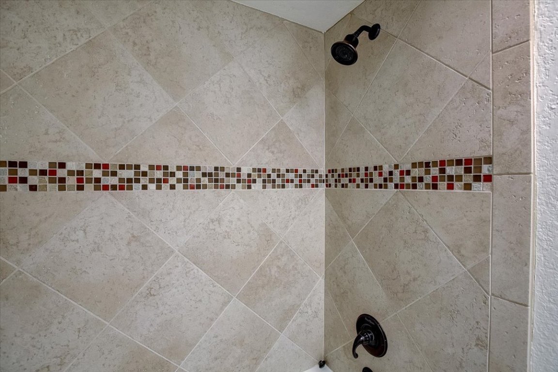 4711 Spicewood Springs Road, Unit 2112 Austin, TX 78759 - Photo 12 of 29 a view of a bathroom