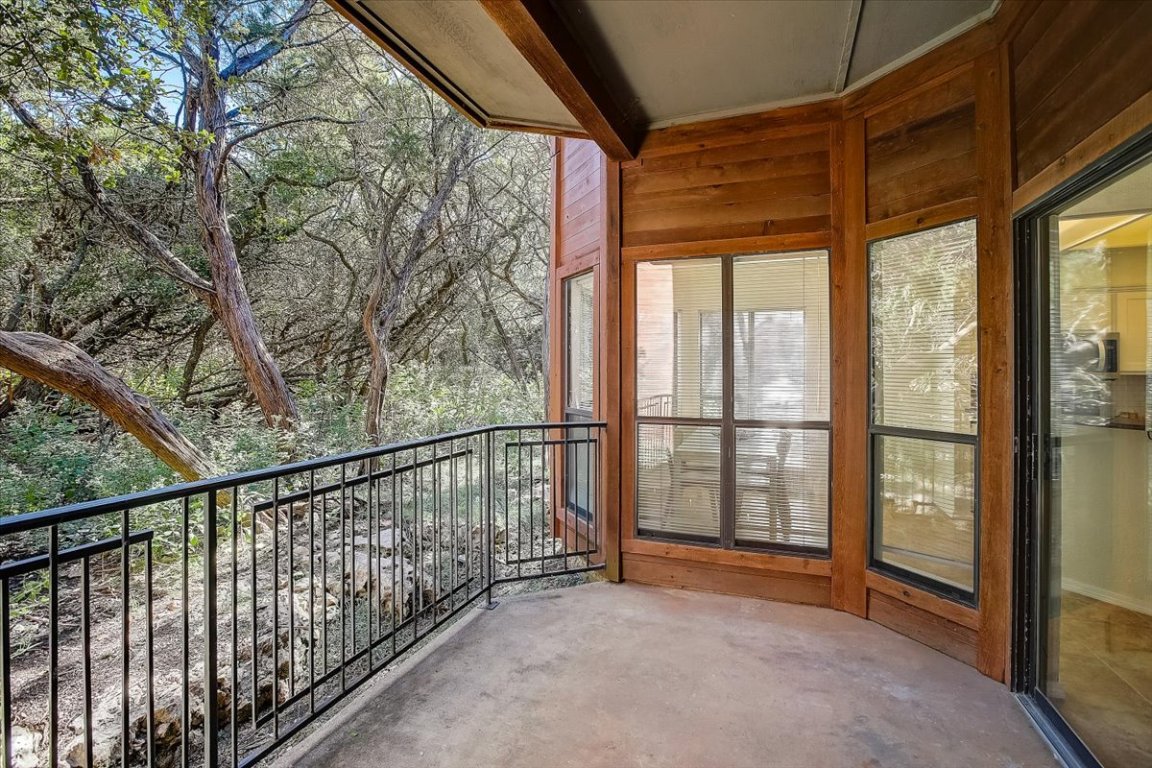 4711 Spicewood Springs Road, Unit 2112 Austin, TX 78759 - Photo 22 of 29 a view of balcony with city view