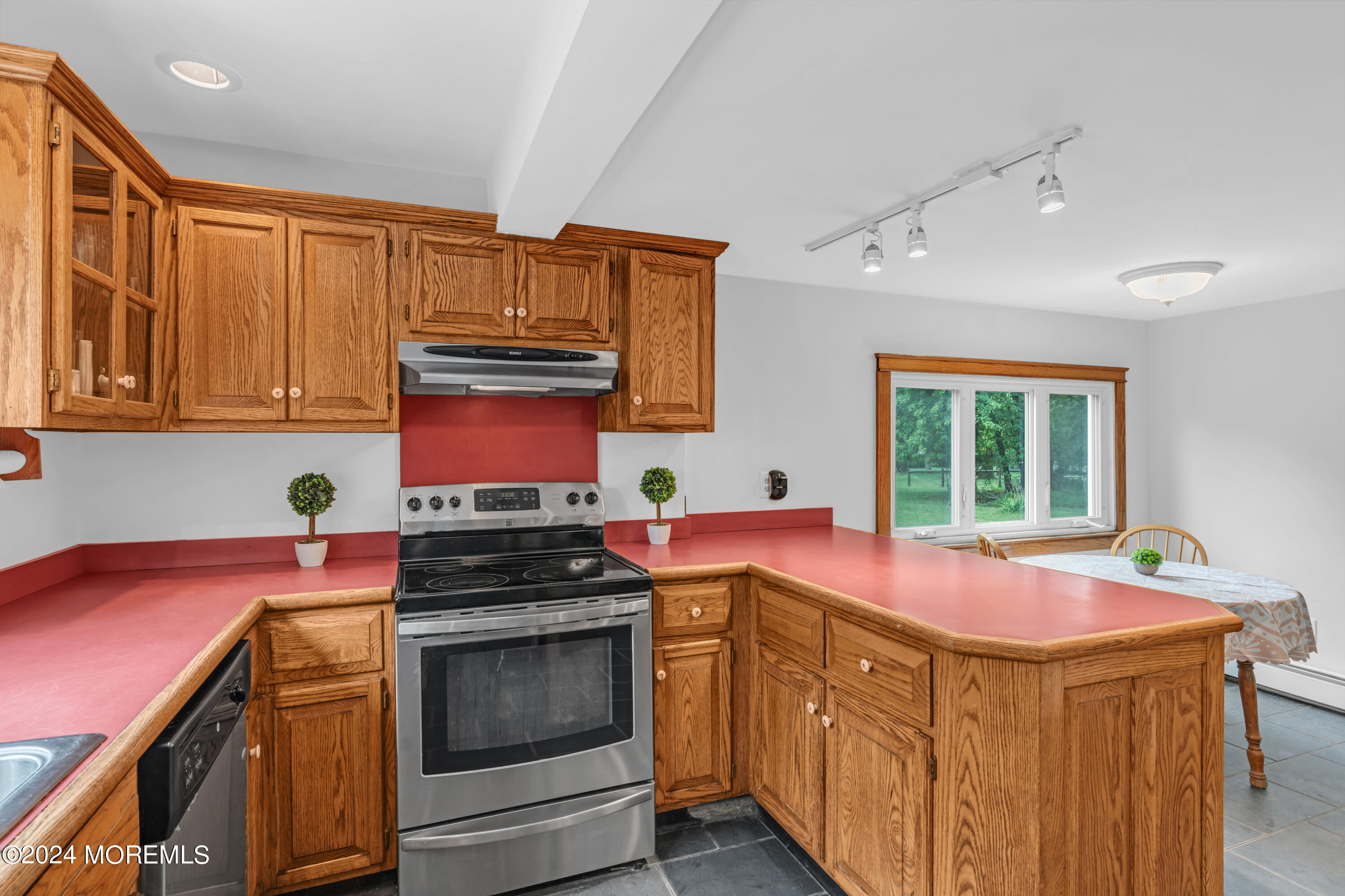 14 Maxim Road Howell, NJ 07731 - Photo 32 of 55 028_dsc08024_238