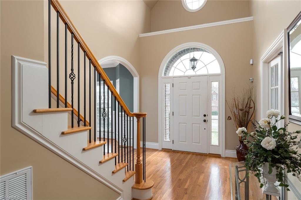 5810 Elkton Drive Oak Ridge, NC 27310 - Photo 4 of 30