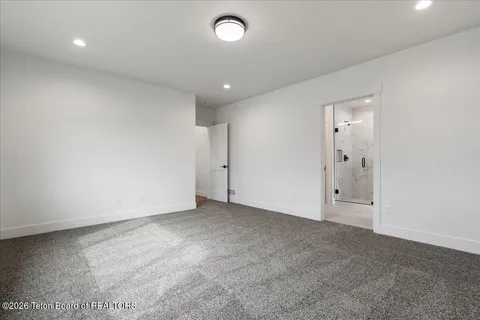 $975,000 | 8866 Avery Drive, Victor, ID 83455