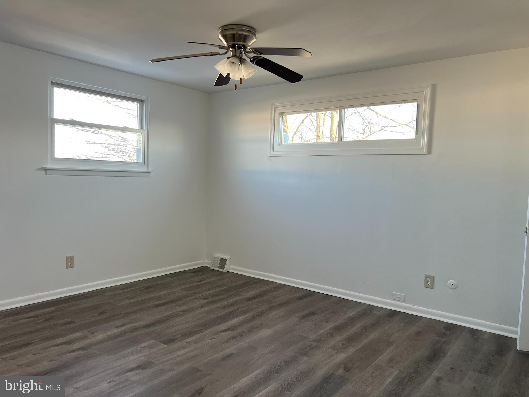 11729 Lanett Road Philadelphia, PA 19154 - Photo 28 of 34 Gallery Image 28
