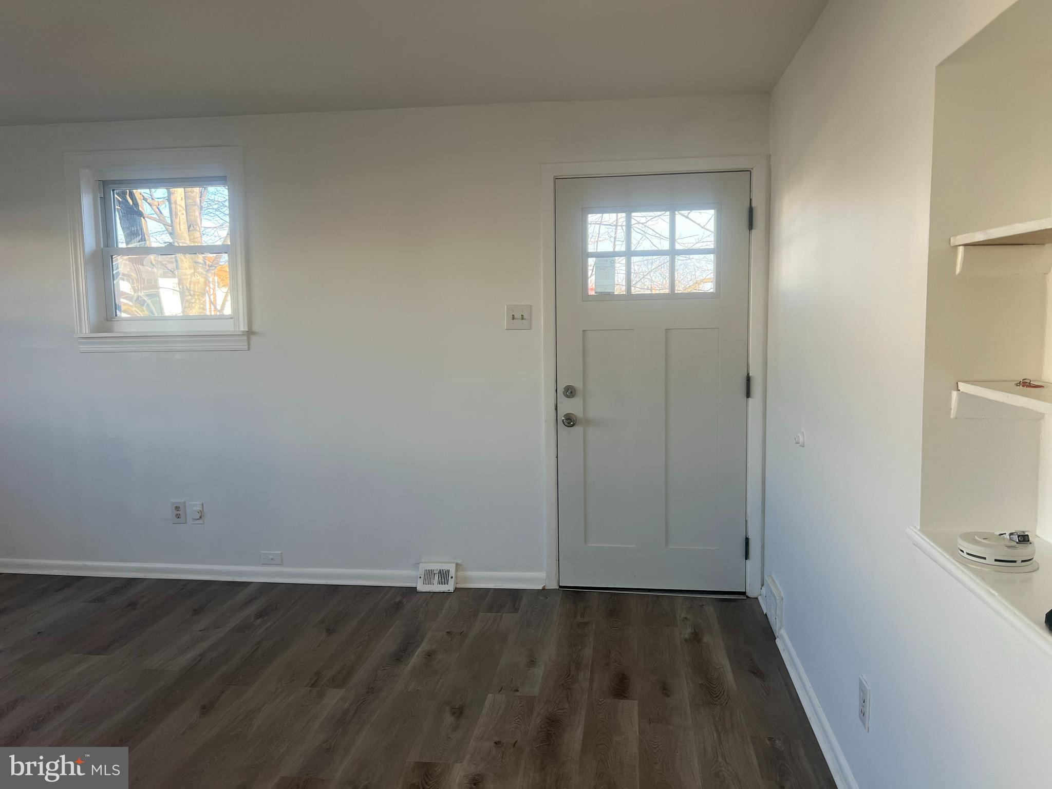 11729 Lanett Road Philadelphia, PA 19154 - Photo 6 of 34 Gallery Image 6