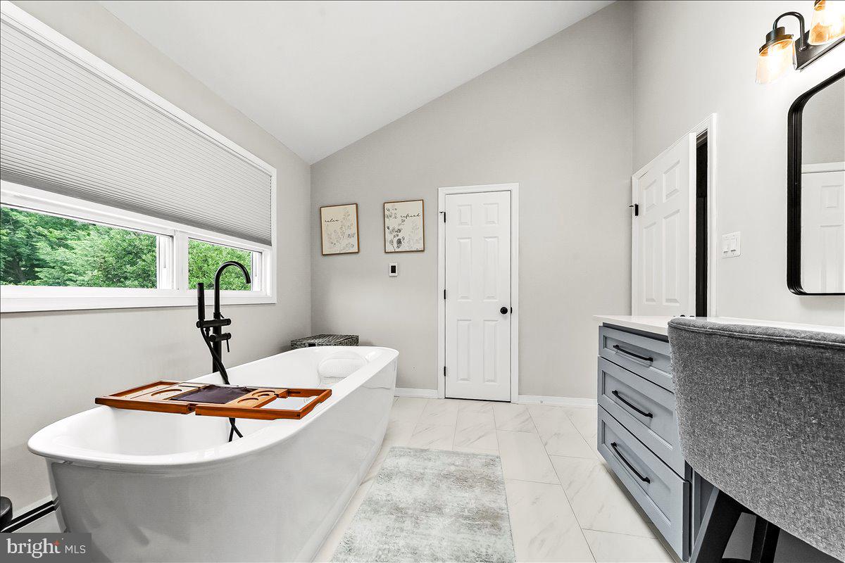 13 McCormick Avenue Ridley Park, PA 19078 - Photo 27 of 41 Bathroom