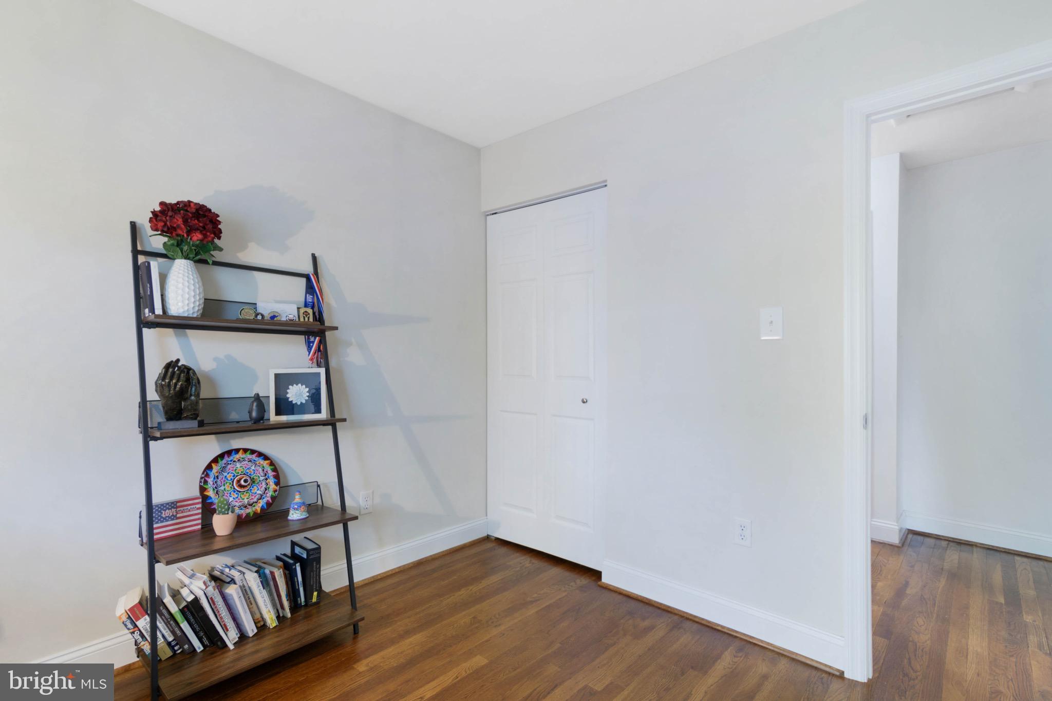 700 East Roanoke Road Sterling, VA 20164 - Photo 36 of 44 Gallery Image 36