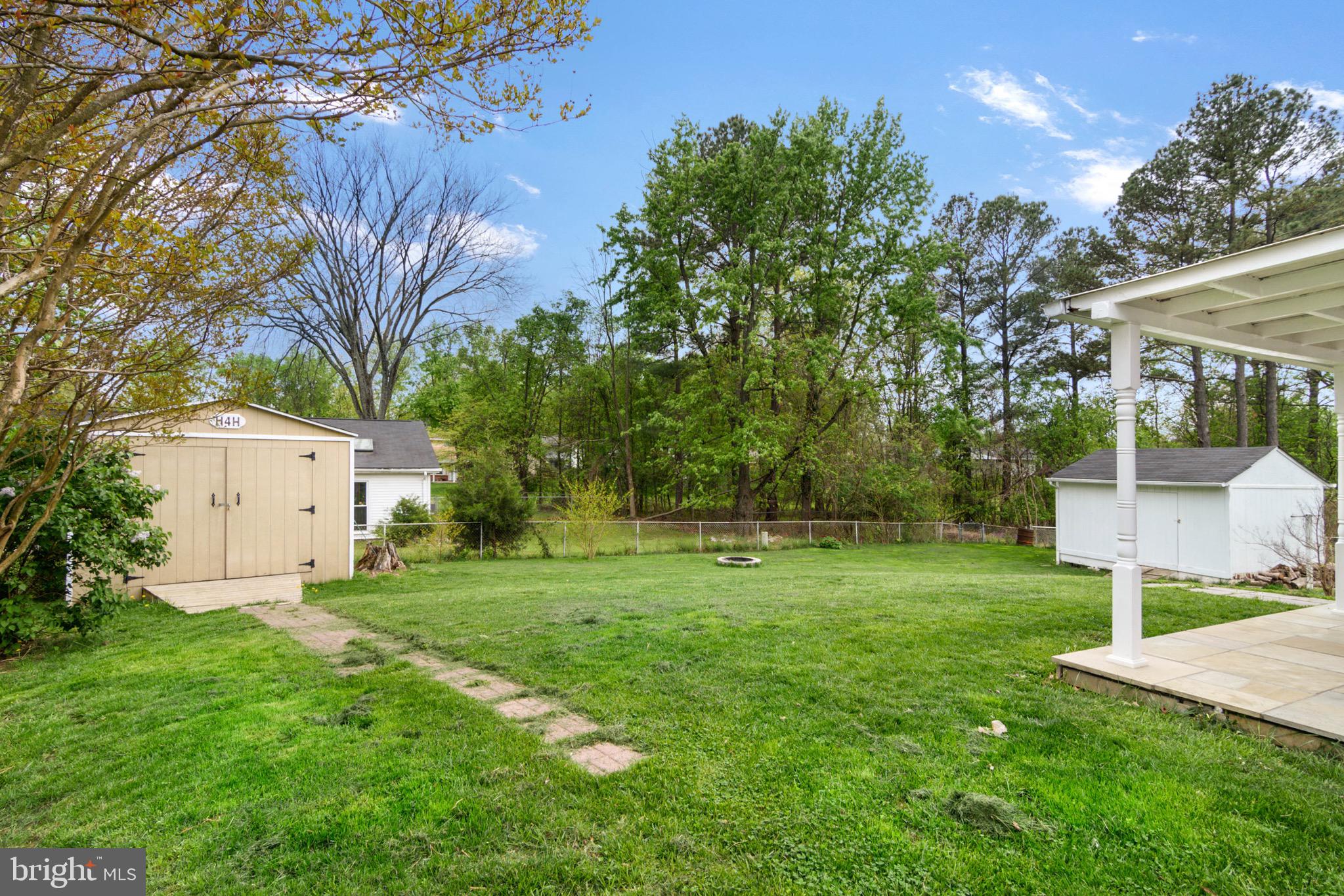 700 East Roanoke Road Sterling, VA 20164 - Photo 4 of 44 Gallery Image 4