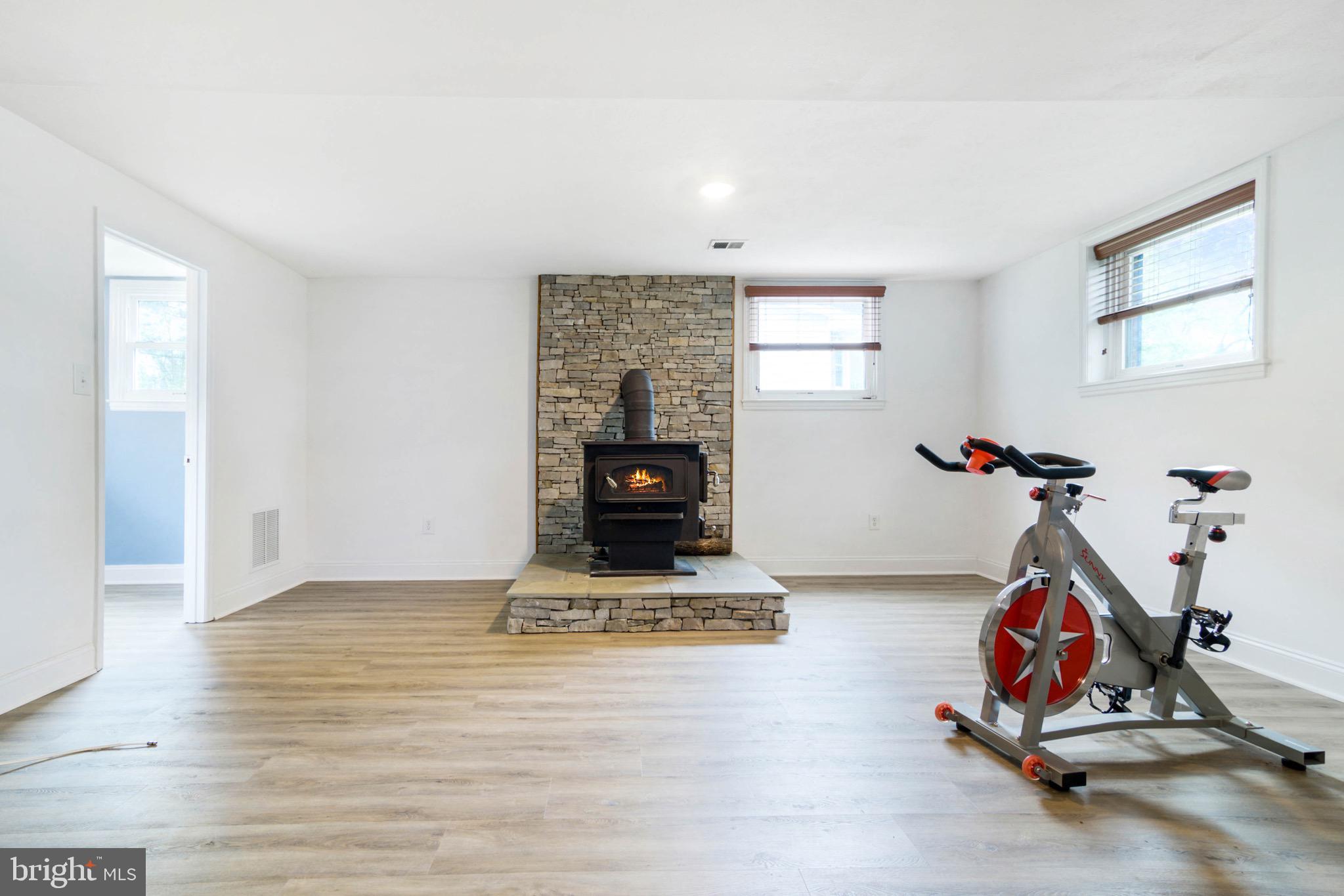 700 East Roanoke Road Sterling, VA 20164 - Photo 41 of 44 Gallery Image 41