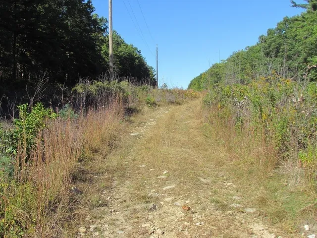 $199,900 | 507 West Townsend Road, Lunenburg, MA 01462