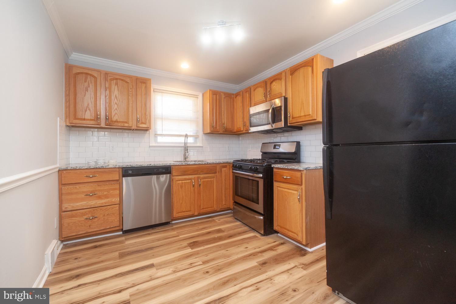 217 West Maple Avenue Lindenwold, NJ 08021 - Photo 11 of 25